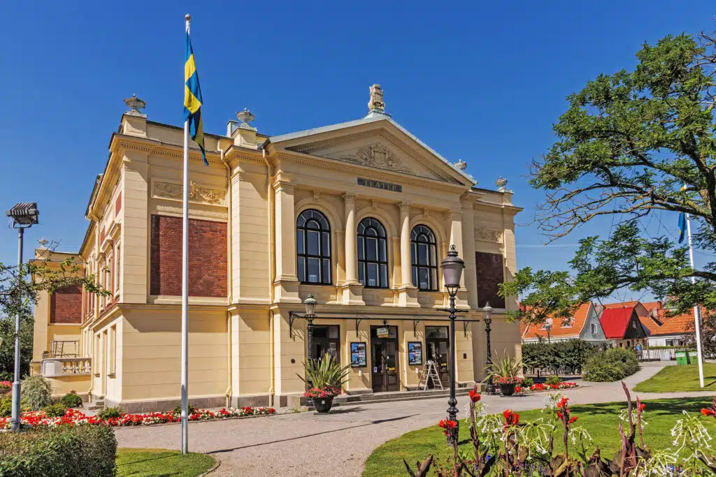 Ystad: atrakcje i przewodnik po malowniczym szwedzkim mieście 3 Teatr - Ystad atrakcje